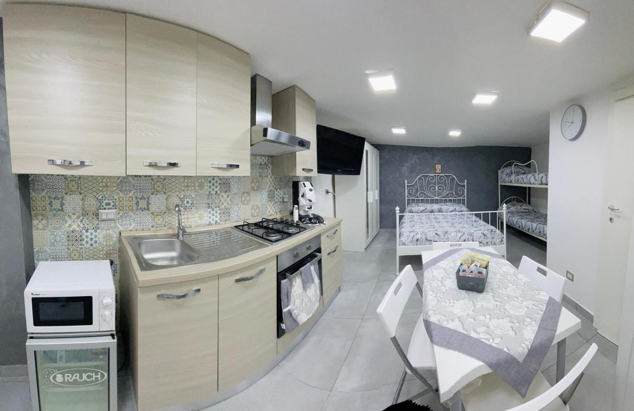 O'Vascetiello Apartment Наполи Екстериор снимка