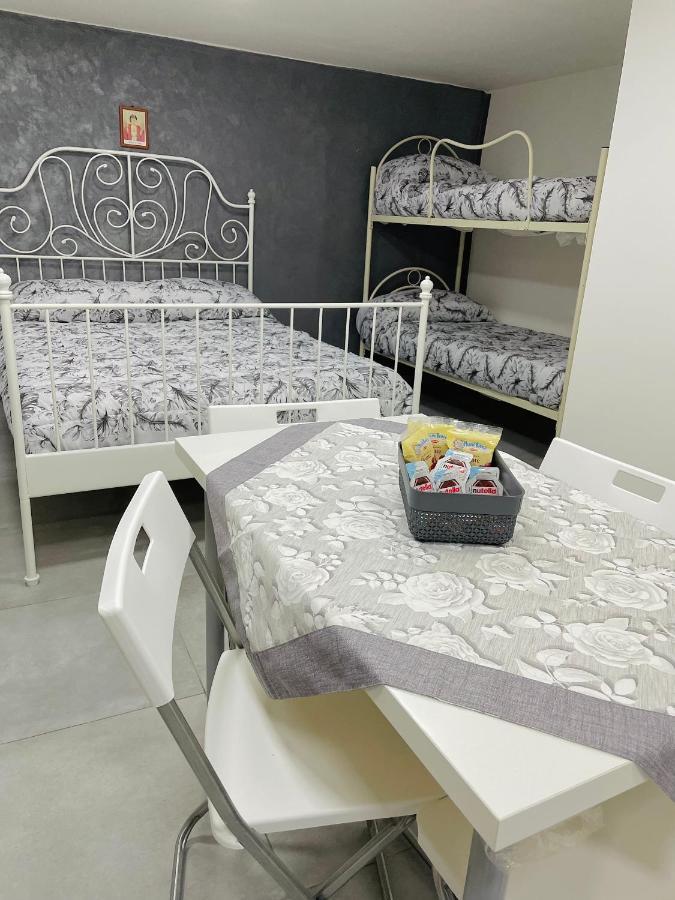 O'Vascetiello Apartment Наполи Екстериор снимка