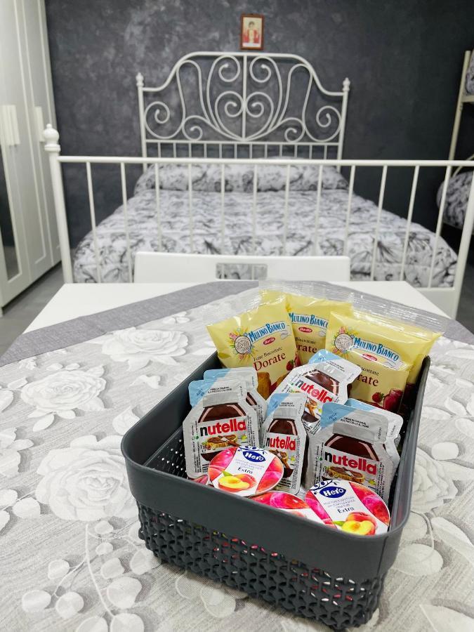 O'Vascetiello Apartment Наполи Екстериор снимка