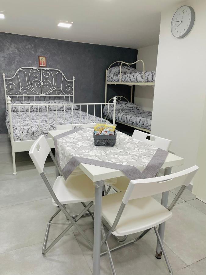 O'Vascetiello Apartment Наполи Екстериор снимка